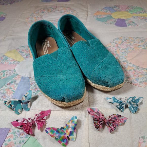 Toms | Classic Suede Shoes | Size 8 🦋 - Picture 1 of 8